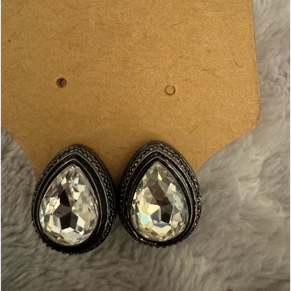 Black with clear stones clip on